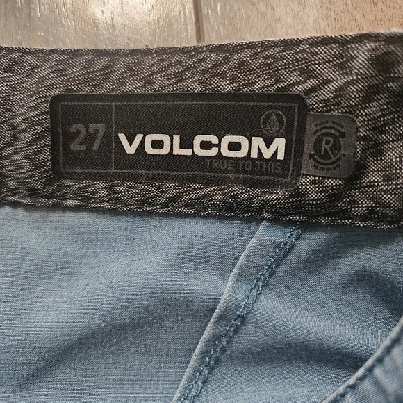 Blue Volcom Shorts - Picture 3 of 3
